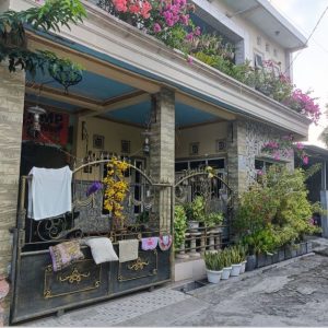 Dijual rumah murah 2 lantai di Perumahan Bumira Menganti Gresik Rp 355 juta. LT 102 m², 3 KT, 1 KM, SHGB, carport, akses mobil. Cek spesifikasinya!